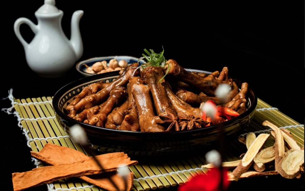 麻辣滷雞腳